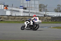 Motorcycle-action-photographs;donington;donington-park-leicestershire;donington-photographs;event-digital-images;eventdigitalimages;no-limits-trackday;peter-wileman-photography;trackday;trackday-digital-images;trackday-photos