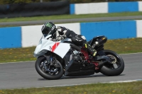 Motorcycle-action-photographs;donington;donington-park-leicestershire;donington-photographs;event-digital-images;eventdigitalimages;no-limits-trackday;peter-wileman-photography;trackday;trackday-digital-images;trackday-photos