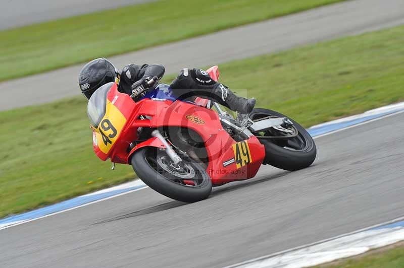 Motorcycle action photographs;donington;donington park leicestershire;donington photographs;event digital images;eventdigitalimages;no limits trackday;peter wileman photography;trackday;trackday digital images;trackday photos