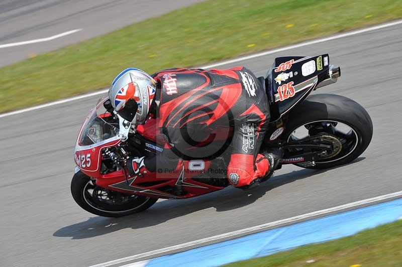 Motorcycle action photographs;donington;donington park leicestershire;donington photographs;event digital images;eventdigitalimages;no limits trackday;peter wileman photography;trackday;trackday digital images;trackday photos