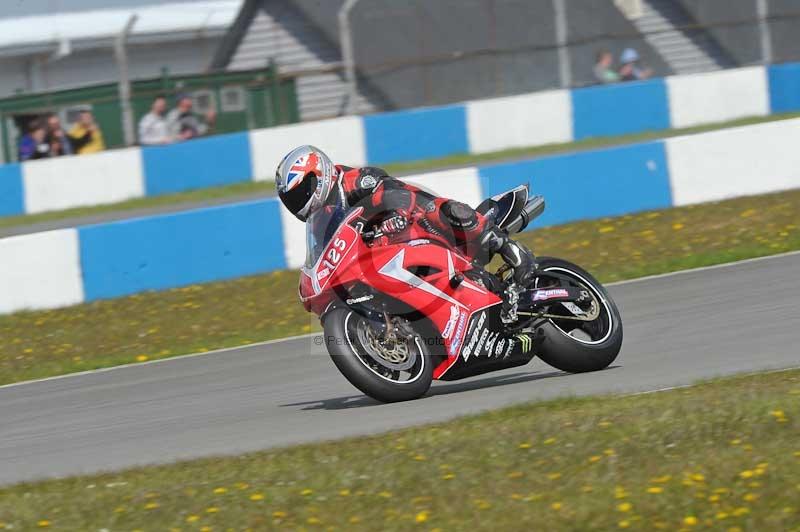 Motorcycle action photographs;donington;donington park leicestershire;donington photographs;event digital images;eventdigitalimages;no limits trackday;peter wileman photography;trackday;trackday digital images;trackday photos