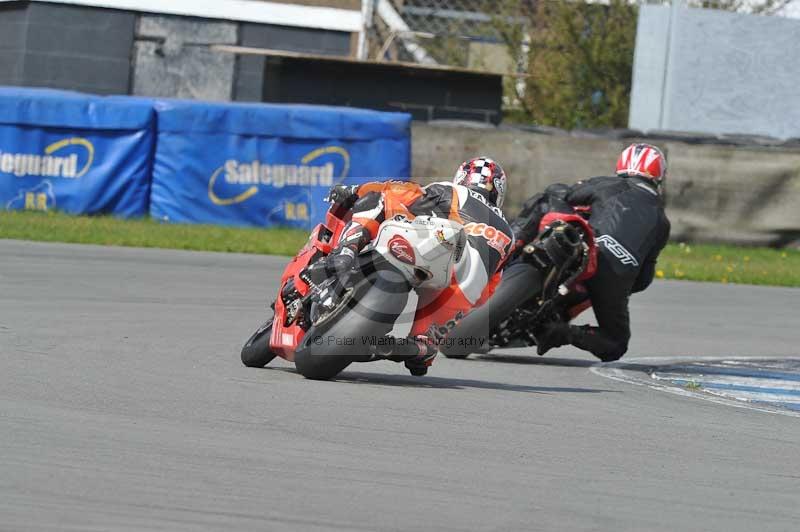 Motorcycle action photographs;donington;donington park leicestershire;donington photographs;event digital images;eventdigitalimages;no limits trackday;peter wileman photography;trackday;trackday digital images;trackday photos