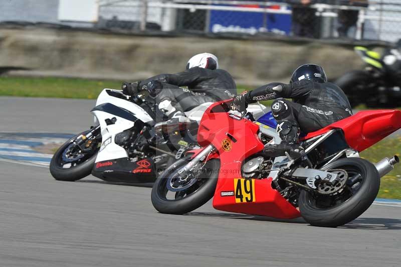 Motorcycle action photographs;donington;donington park leicestershire;donington photographs;event digital images;eventdigitalimages;no limits trackday;peter wileman photography;trackday;trackday digital images;trackday photos