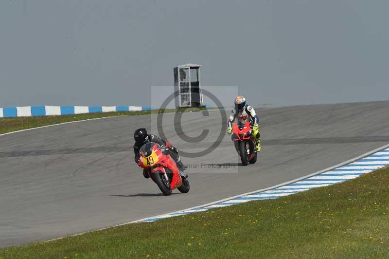 Motorcycle action photographs;donington;donington park leicestershire;donington photographs;event digital images;eventdigitalimages;no limits trackday;peter wileman photography;trackday;trackday digital images;trackday photos