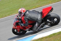 Motorcycle-action-photographs;donington;donington-park-leicestershire;donington-photographs;event-digital-images;eventdigitalimages;no-limits-trackday;peter-wileman-photography;trackday;trackday-digital-images;trackday-photos