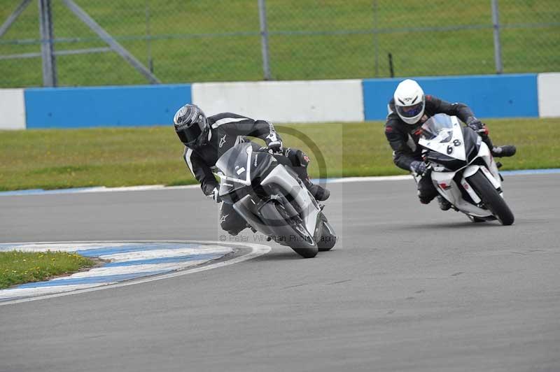 Motorcycle action photographs;donington;donington park leicestershire;donington photographs;event digital images;eventdigitalimages;no limits trackday;peter wileman photography;trackday;trackday digital images;trackday photos