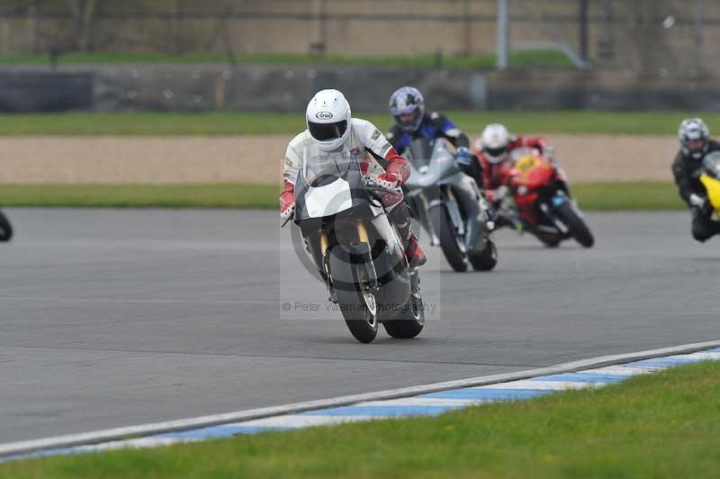 Motorcycle action photographs;donington;donington park leicestershire;donington photographs;event digital images;eventdigitalimages;no limits trackday;peter wileman photography;trackday;trackday digital images;trackday photos