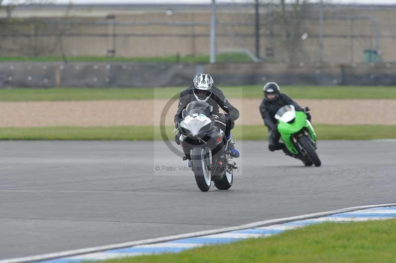 Motorcycle action photographs;donington;donington park leicestershire;donington photographs;event digital images;eventdigitalimages;no limits trackday;peter wileman photography;trackday;trackday digital images;trackday photos