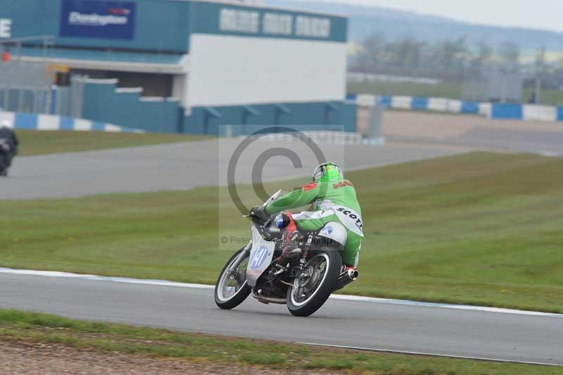 Motorcycle action photographs;donington;donington park leicestershire;donington photographs;event digital images;eventdigitalimages;no limits trackday;peter wileman photography;trackday;trackday digital images;trackday photos