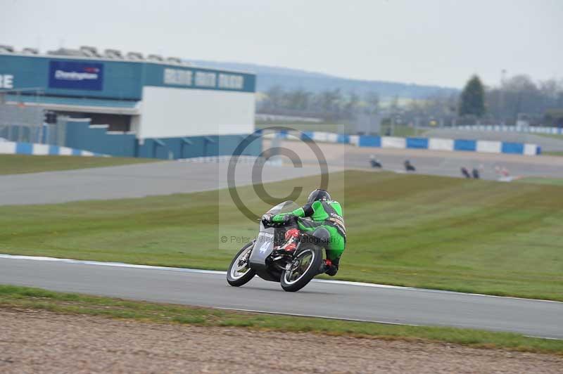 Motorcycle action photographs;donington;donington park leicestershire;donington photographs;event digital images;eventdigitalimages;no limits trackday;peter wileman photography;trackday;trackday digital images;trackday photos