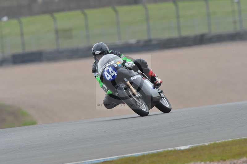 Motorcycle action photographs;donington;donington park leicestershire;donington photographs;event digital images;eventdigitalimages;no limits trackday;peter wileman photography;trackday;trackday digital images;trackday photos