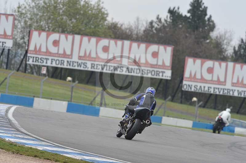 Motorcycle action photographs;donington;donington park leicestershire;donington photographs;event digital images;eventdigitalimages;no limits trackday;peter wileman photography;trackday;trackday digital images;trackday photos