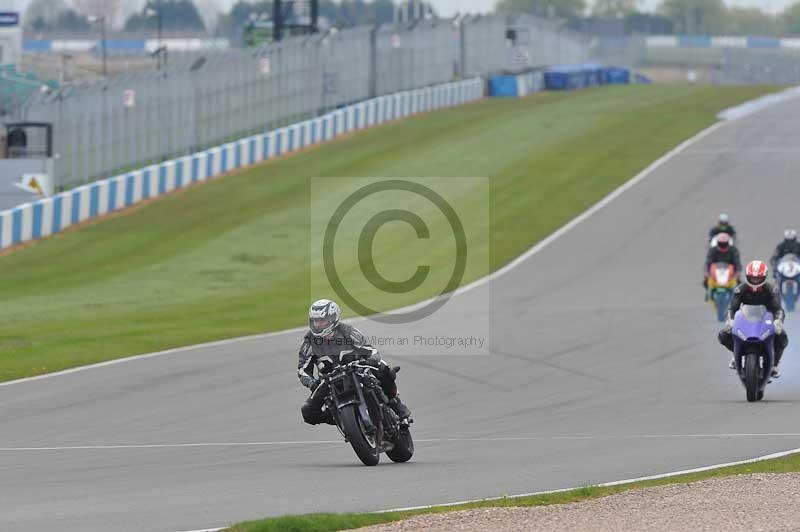 Motorcycle action photographs;donington;donington park leicestershire;donington photographs;event digital images;eventdigitalimages;no limits trackday;peter wileman photography;trackday;trackday digital images;trackday photos