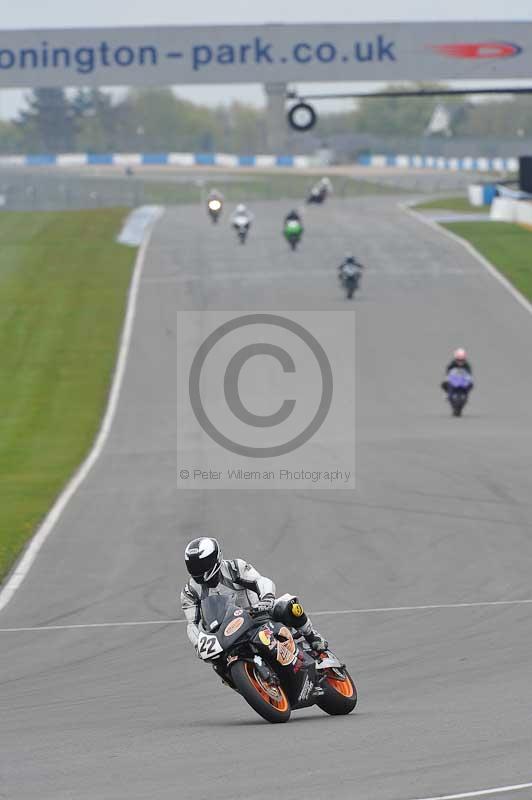 Motorcycle action photographs;donington;donington park leicestershire;donington photographs;event digital images;eventdigitalimages;no limits trackday;peter wileman photography;trackday;trackday digital images;trackday photos