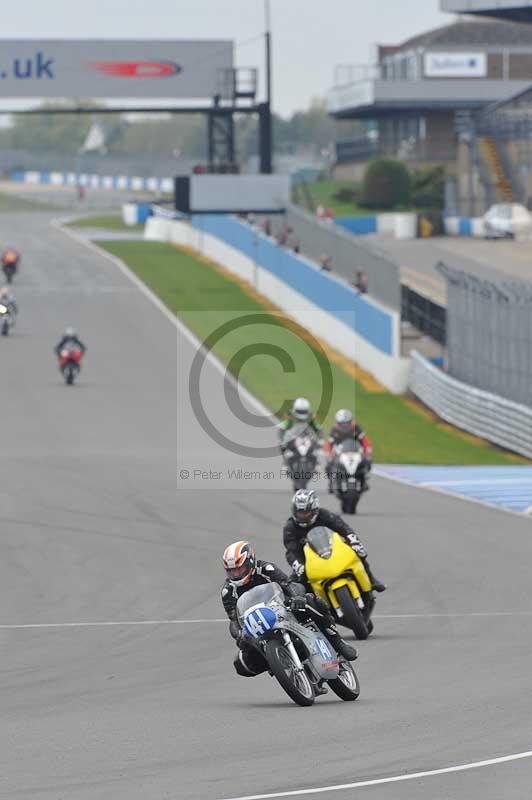 Motorcycle action photographs;donington;donington park leicestershire;donington photographs;event digital images;eventdigitalimages;no limits trackday;peter wileman photography;trackday;trackday digital images;trackday photos