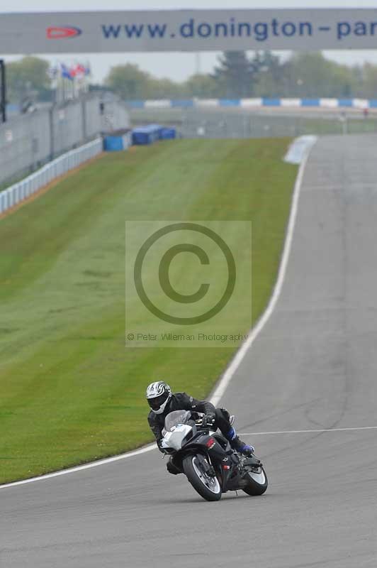 Motorcycle action photographs;donington;donington park leicestershire;donington photographs;event digital images;eventdigitalimages;no limits trackday;peter wileman photography;trackday;trackday digital images;trackday photos