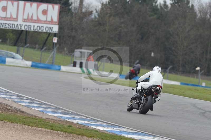 Motorcycle action photographs;donington;donington park leicestershire;donington photographs;event digital images;eventdigitalimages;no limits trackday;peter wileman photography;trackday;trackday digital images;trackday photos