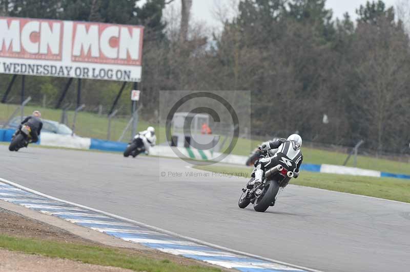 Motorcycle action photographs;donington;donington park leicestershire;donington photographs;event digital images;eventdigitalimages;no limits trackday;peter wileman photography;trackday;trackday digital images;trackday photos