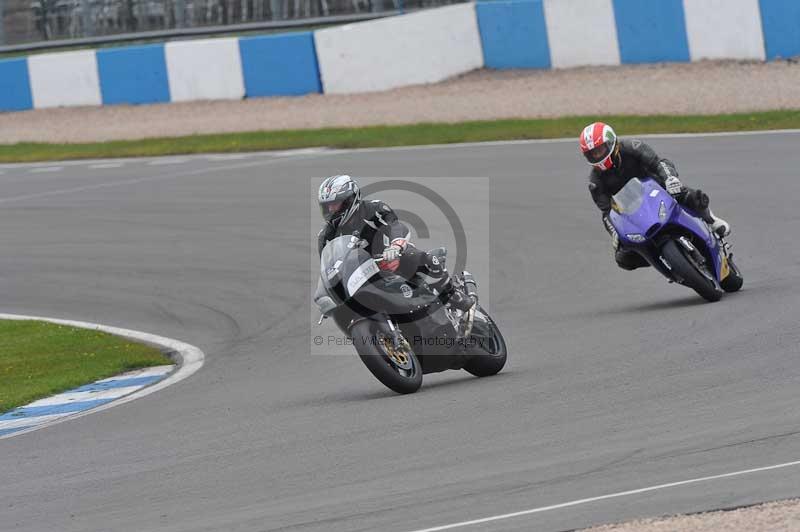 Motorcycle action photographs;donington;donington park leicestershire;donington photographs;event digital images;eventdigitalimages;no limits trackday;peter wileman photography;trackday;trackday digital images;trackday photos