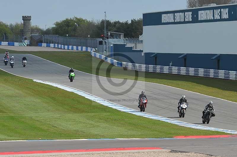 Motorcycle action photographs;donington;donington park leicestershire;donington photographs;event digital images;eventdigitalimages;no limits trackday;peter wileman photography;trackday;trackday digital images;trackday photos