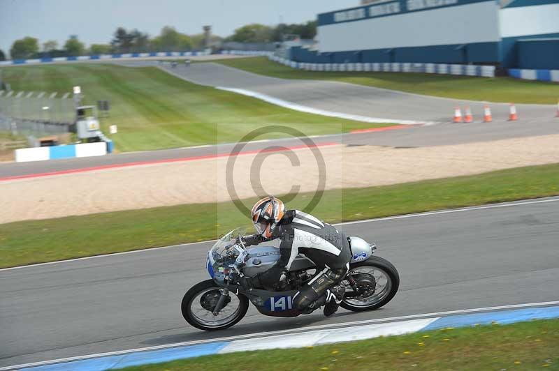 Motorcycle action photographs;donington;donington park leicestershire;donington photographs;event digital images;eventdigitalimages;no limits trackday;peter wileman photography;trackday;trackday digital images;trackday photos