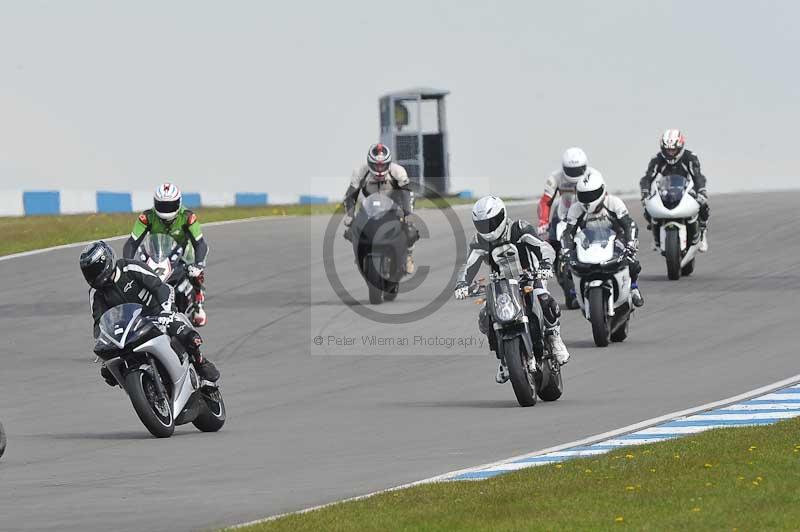 Motorcycle action photographs;donington;donington park leicestershire;donington photographs;event digital images;eventdigitalimages;no limits trackday;peter wileman photography;trackday;trackday digital images;trackday photos