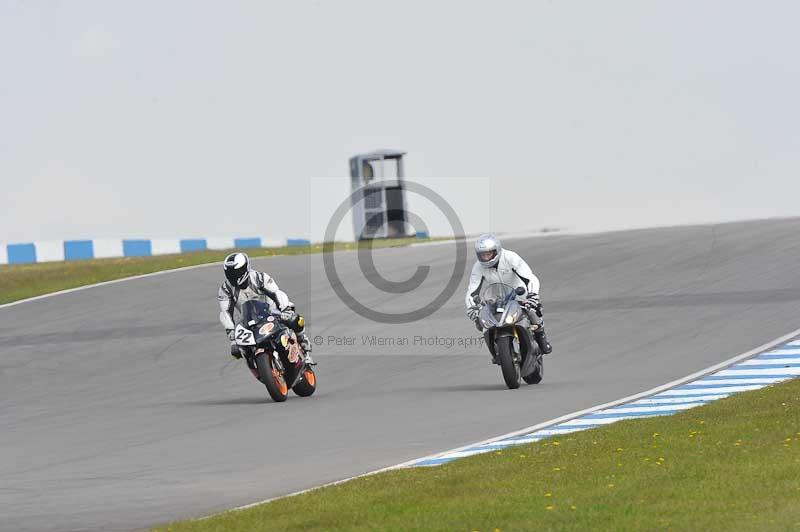 Motorcycle action photographs;donington;donington park leicestershire;donington photographs;event digital images;eventdigitalimages;no limits trackday;peter wileman photography;trackday;trackday digital images;trackday photos