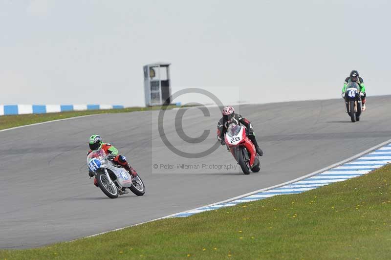 Motorcycle action photographs;donington;donington park leicestershire;donington photographs;event digital images;eventdigitalimages;no limits trackday;peter wileman photography;trackday;trackday digital images;trackday photos