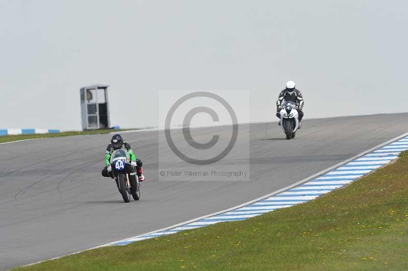 Motorcycle action photographs;donington;donington park leicestershire;donington photographs;event digital images;eventdigitalimages;no limits trackday;peter wileman photography;trackday;trackday digital images;trackday photos