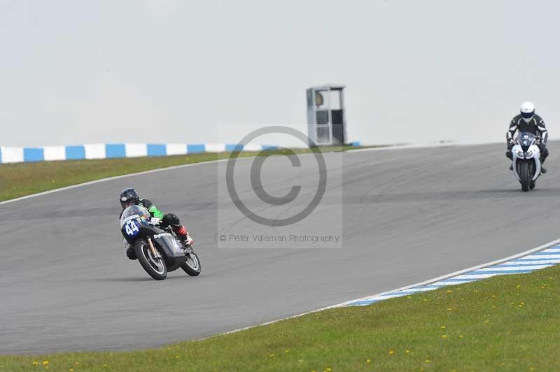 Motorcycle action photographs;donington;donington park leicestershire;donington photographs;event digital images;eventdigitalimages;no limits trackday;peter wileman photography;trackday;trackday digital images;trackday photos