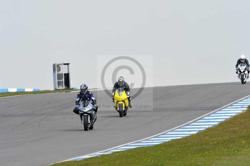 Motorcycle action photographs;donington;donington park leicestershire;donington photographs;event digital images;eventdigitalimages;no limits trackday;peter wileman photography;trackday;trackday digital images;trackday photos