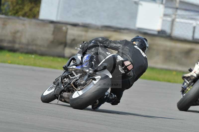 Motorcycle action photographs;donington;donington park leicestershire;donington photographs;event digital images;eventdigitalimages;no limits trackday;peter wileman photography;trackday;trackday digital images;trackday photos