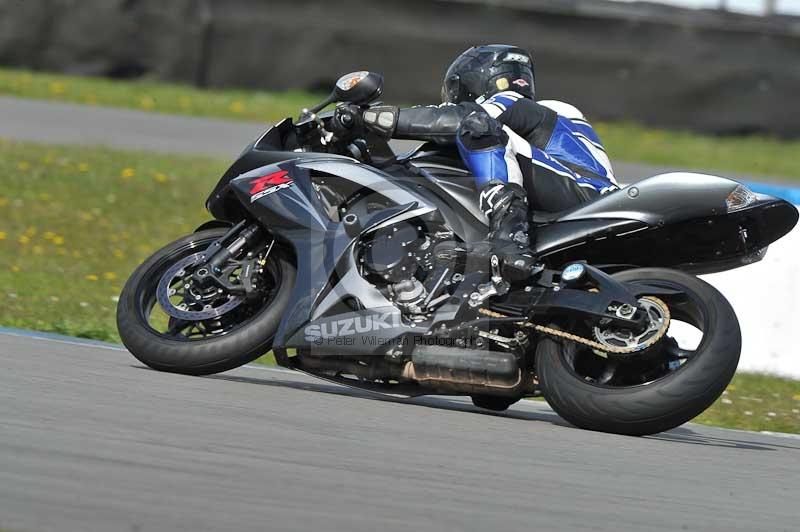 Motorcycle action photographs;donington;donington park leicestershire;donington photographs;event digital images;eventdigitalimages;no limits trackday;peter wileman photography;trackday;trackday digital images;trackday photos