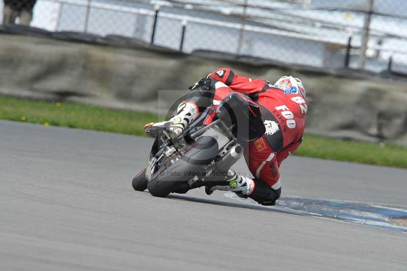 Motorcycle action photographs;donington;donington park leicestershire;donington photographs;event digital images;eventdigitalimages;no limits trackday;peter wileman photography;trackday;trackday digital images;trackday photos