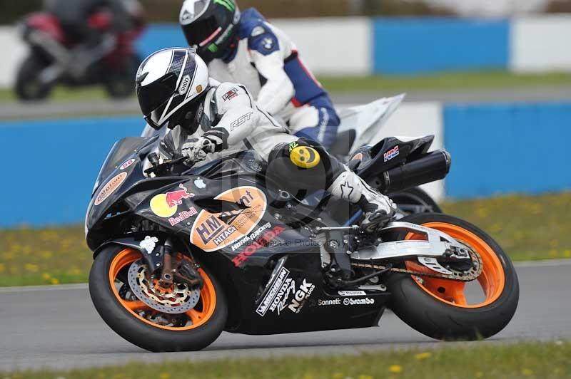 Motorcycle action photographs;donington;donington park leicestershire;donington photographs;event digital images;eventdigitalimages;no limits trackday;peter wileman photography;trackday;trackday digital images;trackday photos