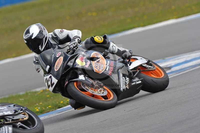 Motorcycle action photographs;donington;donington park leicestershire;donington photographs;event digital images;eventdigitalimages;no limits trackday;peter wileman photography;trackday;trackday digital images;trackday photos