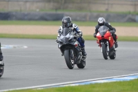 Motorcycle-action-photographs;donington;donington-park-leicestershire;donington-photographs;event-digital-images;eventdigitalimages;no-limits-trackday;peter-wileman-photography;trackday;trackday-digital-images;trackday-photos