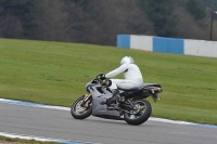 Motorcycle-action-photographs;donington;donington-park-leicestershire;donington-photographs;event-digital-images;eventdigitalimages;no-limits-trackday;peter-wileman-photography;trackday;trackday-digital-images;trackday-photos