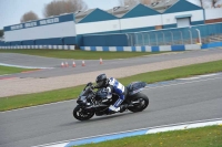 Motorcycle-action-photographs;donington;donington-park-leicestershire;donington-photographs;event-digital-images;eventdigitalimages;no-limits-trackday;peter-wileman-photography;trackday;trackday-digital-images;trackday-photos