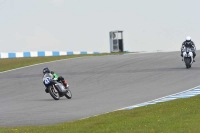 Motorcycle-action-photographs;donington;donington-park-leicestershire;donington-photographs;event-digital-images;eventdigitalimages;no-limits-trackday;peter-wileman-photography;trackday;trackday-digital-images;trackday-photos