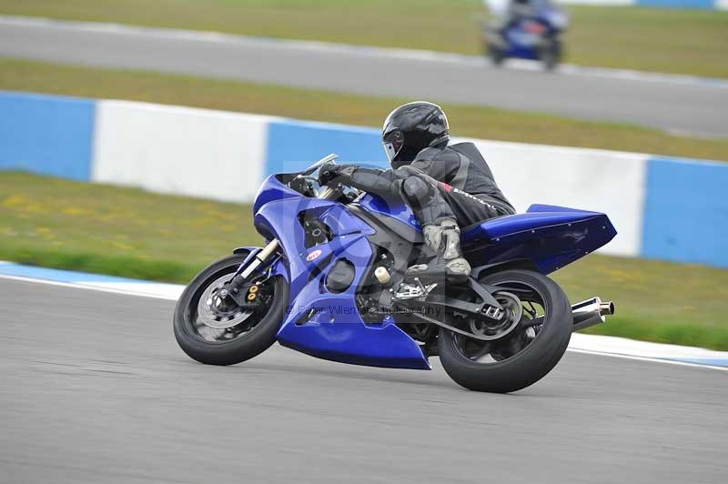 Motorcycle action photographs;donington;donington park leicestershire;donington photographs;event digital images;eventdigitalimages;no limits trackday;peter wileman photography;trackday;trackday digital images;trackday photos