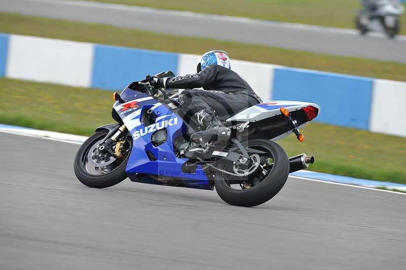 Motorcycle action photographs;donington;donington park leicestershire;donington photographs;event digital images;eventdigitalimages;no limits trackday;peter wileman photography;trackday;trackday digital images;trackday photos