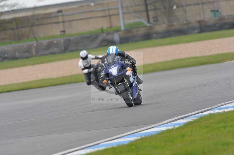 Motorcycle action photographs;donington;donington park leicestershire;donington photographs;event digital images;eventdigitalimages;no limits trackday;peter wileman photography;trackday;trackday digital images;trackday photos