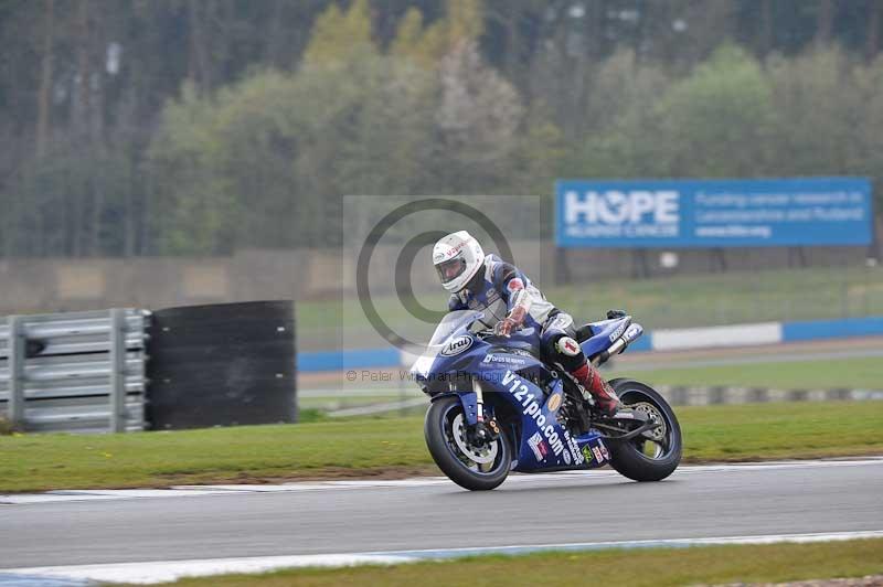 Motorcycle action photographs;donington;donington park leicestershire;donington photographs;event digital images;eventdigitalimages;no limits trackday;peter wileman photography;trackday;trackday digital images;trackday photos