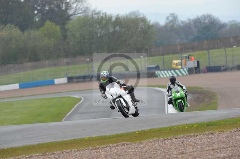 Motorcycle action photographs;donington;donington park leicestershire;donington photographs;event digital images;eventdigitalimages;no limits trackday;peter wileman photography;trackday;trackday digital images;trackday photos