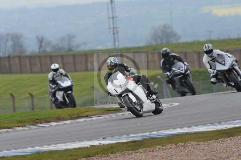 Motorcycle action photographs;donington;donington park leicestershire;donington photographs;event digital images;eventdigitalimages;no limits trackday;peter wileman photography;trackday;trackday digital images;trackday photos