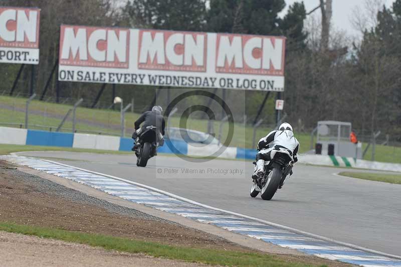 Motorcycle action photographs;donington;donington park leicestershire;donington photographs;event digital images;eventdigitalimages;no limits trackday;peter wileman photography;trackday;trackday digital images;trackday photos