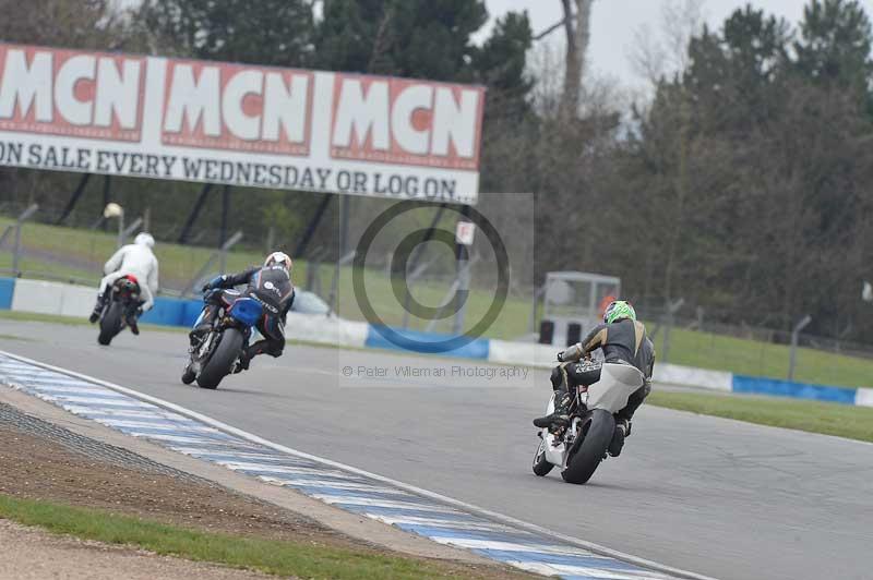 Motorcycle action photographs;donington;donington park leicestershire;donington photographs;event digital images;eventdigitalimages;no limits trackday;peter wileman photography;trackday;trackday digital images;trackday photos