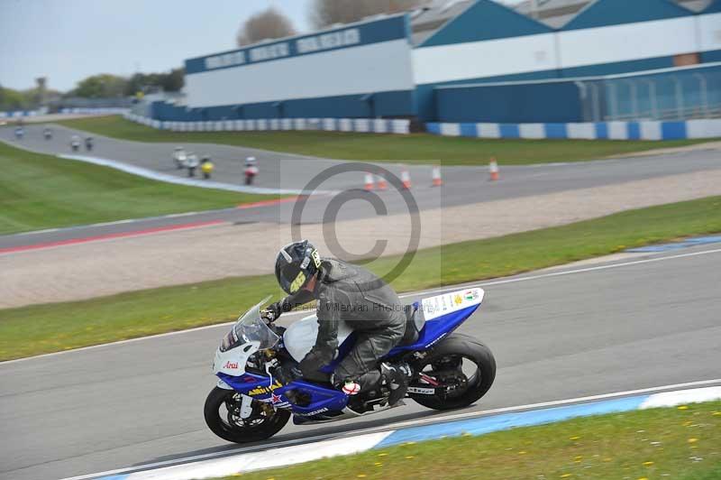 Motorcycle action photographs;donington;donington park leicestershire;donington photographs;event digital images;eventdigitalimages;no limits trackday;peter wileman photography;trackday;trackday digital images;trackday photos