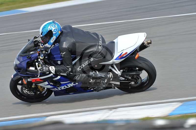 Motorcycle action photographs;donington;donington park leicestershire;donington photographs;event digital images;eventdigitalimages;no limits trackday;peter wileman photography;trackday;trackday digital images;trackday photos